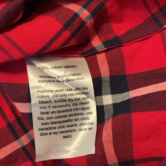 Tommy Hilfiger Red Plaid Blouse cuffed sleeves
24 button tabs women's size small - Picture 5 of 10